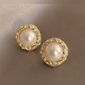 Faux Pearl earrings with ornate bezel NWT